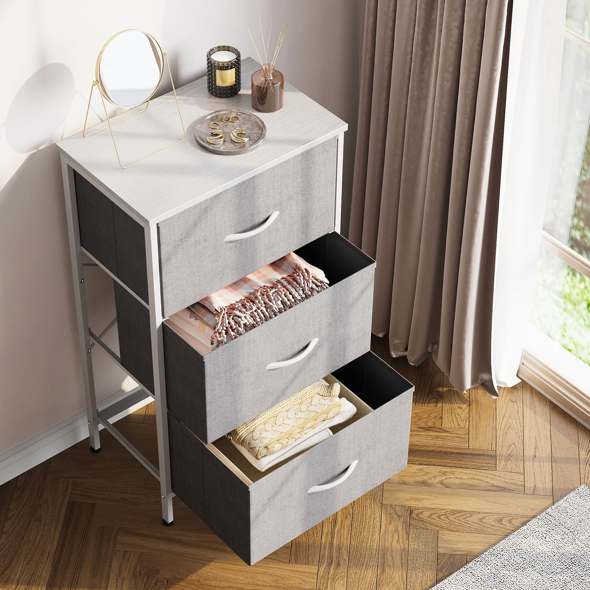 Light Grey 3 Drawer Dresser K83486