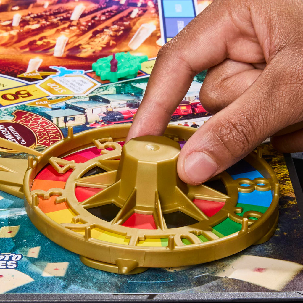 Board Game 2 to 4 Players Ages 8+ P78388